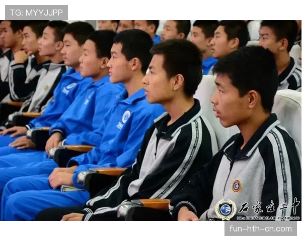 篮球比赛中背身单打规则具体怎么判定违例及相关条款解读